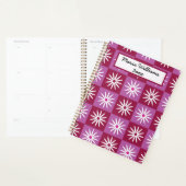 Witte margriet op rode en roze geruite naam planner (Display)