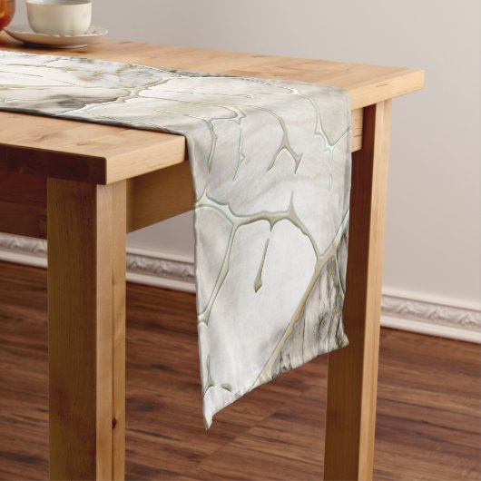 Witte marmer- en parellebstructuur korte tafelloper (Voorbeeld)