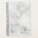 Witte Marmer Gepersonaliseerd Manuscript Monogram  Planner<br><div class="desc">De gepersonaliseerde eigenschappen van het Monogram en van de Gift van de Naam personaliseerde monogram in de grijze klassieke stijl van de manuscriptdoopvont en naam in de grijze klassieke serif doopvontstijl op witte marmer achtergrond. Perfect als vakantiecadeau,  vaderdag cadeau voor vader en cadeau voor speciale gelegenheden.</div>