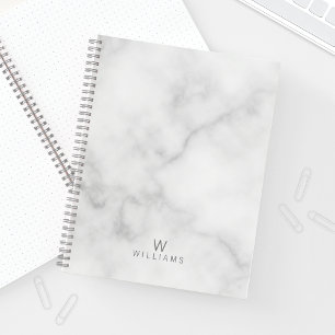 Witte marmer met gepersonaliseerd monogram en naam notitieboek