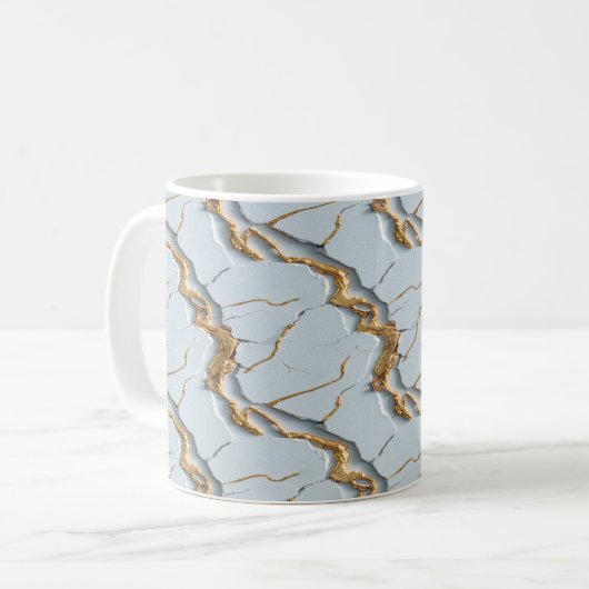 Witte marmertextuur met gebarsten gouden aders koffiemok (Voorkant links)