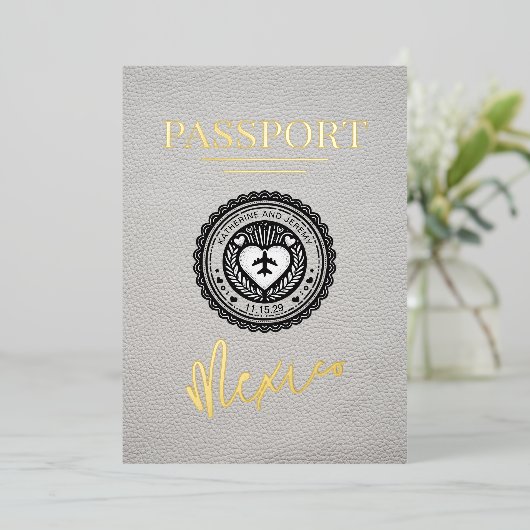 Witte Mexico Passport bruiloft Folie Uitnodiging (Staand Voorkant)