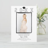 Witte Minimale Trendy Foto Afstudeerfeestje Kaart (Staand voorkant)