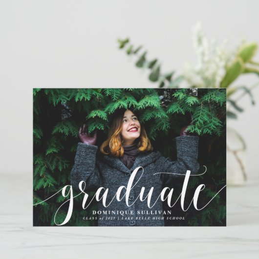 Witte Moderne Kalligrafie Foto Afstuderen Kaart (Staand voorkant)