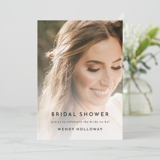 Witte Moderne Vette Foto Bruidsdouche Uitnodiging (Staand voorkant)