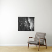 Witte narcissen bloemen in het donker wandkleed (In Situ (horizontaal))