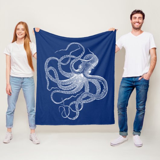 witte octopus op marineblauw fleece deken (In situ)