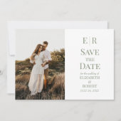 Witte & Olijfgroene Monogram Foto Save the Date Ka Kaart (Voorkant)