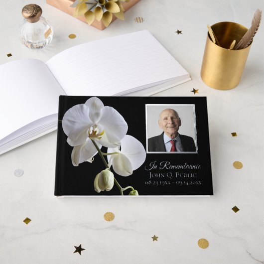 Witte orchidee bloem op zwarte begrafenis Memorial Gastenboek (Voorkant open)