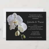 Witte Orchidee op Zwarte Achtergrond Bruiloft Brun Kaart (Voorkant)