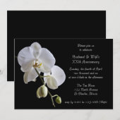 Witte Orchidee op Zwarte Trouwjubileum Uitnodiging (Voorkant / Achterkant)