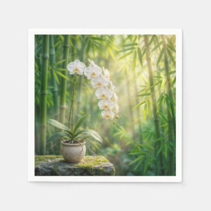 Witte orchideeën in bamboebos servet