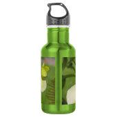 Witte orchideeën op een groene achtergrond waterfles  (Achterkant)