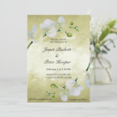 Witte orchideeën op gouden achtergrond bruiloft kaart (Staand voorkant)