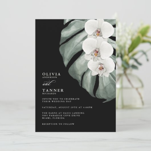 Witte Orchideeën op Monstera Zwart Tropische bruil Kaart (Staand voorkant)