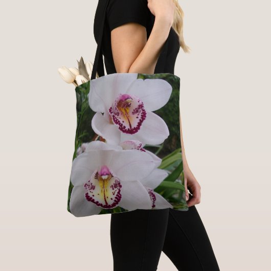 Witte orchideeën prachtige tropische bloemen tote bag (Dichtbij)