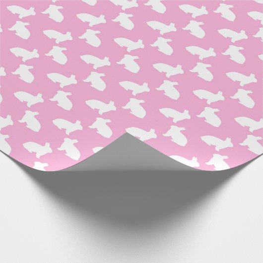 Witte paasbundels op roze cadeaupapier (Hoek)