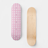 Witte paaseieren in roze persoonlijk skateboard (Voorkant)