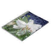 Witte paaslelie in de tuin notitieboek (Linkerzijde)