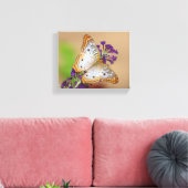 Witte pacock Butterfly op paarse bloemen Canvas Afdruk (Insitu (Woonkamer))