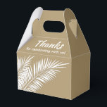 Witte palmen op gouden gevel Geschenkdozen Bedankdoosjes<br><div class="desc">Geschenkdozen met witte palmbladeren op een gouden achtergrond. Perfect voor elke viering,  verjaardagsfeest,  bruidsuitnodiging,  verlovingsfeest,  pensioenfeest,  trouwfeest en meer. Klik op AANPASSEN om de achtergrondkleur te wijzigen,  de lettertypen en om tekst toe te voegen. Zie uitnodigingen en OVERIJKOMSTIGE items in onze winkel ---> http://bit.ly/2UyWIVj <---</div>