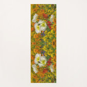 Witte papaver die rond de kleurrijke bloemen groei yogamat (Voorkant)