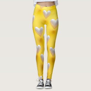 Witte parelharten op geel leggings