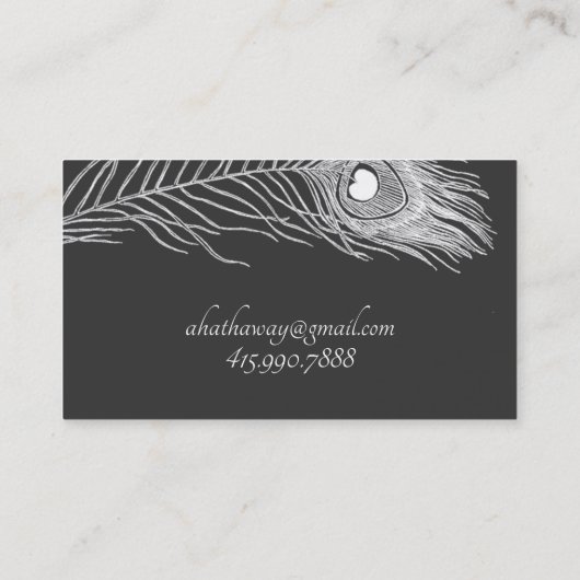 Witte pauw veer op zwarte visitekaartje (Achterkant)