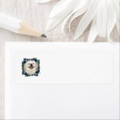 Witte Pekingees met Viooltjes Etiket (Insitu)