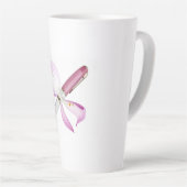 witte pen met roze lint latte mok (Rechterhoek)
