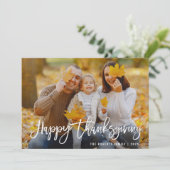 Witte penseel belettering happy thanksgiving feestdagenkaart (Staand voorkant)