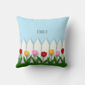 Witte piket hek met tulpen gepersonaliseerd kussen (Achterkant)