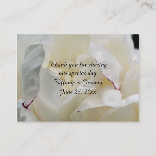 Witte pioenbloem gepersonaliseerde bruiloft plaatskaartje (Achterkant)