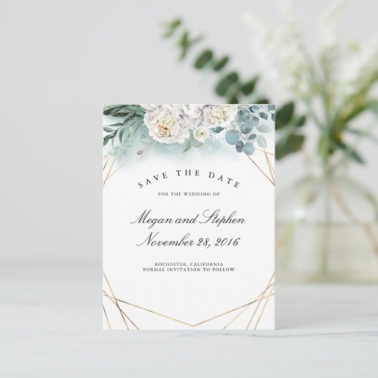 Witte Pioenen en Goud Lijst Modern Save the Date Aankondigingskaart (Staand voorkant)