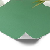 Witte pioenen met voorjaarsbloemen op groen poster (Hoek)