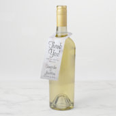 Witte Pioenen Modern Script Bruiloft Dank u Flessenhanger (Schuin)