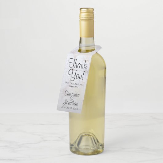 Witte Pioenen Modern Script Bruiloft Dank u Flessenhanger (Schuin)