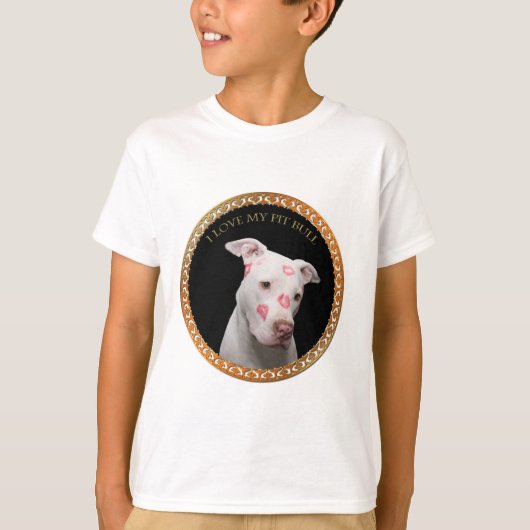 Witte pitbull met rode kussen over zijn gezicht. t-shirt (Voorkant)