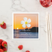 Witte Plumeria Bloem met Gouden Zonsondergang, Servet (Insitu)