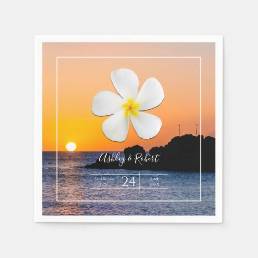Witte Plumeria Bloem met Gouden Zonsondergang, Servet (Voorkant)