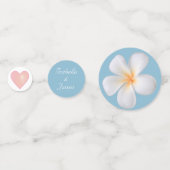 Witte Plumeria Bloemen op Licht Wonderblauw Confetti (Achterkanten)