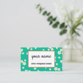 Witte Plumeria bloemen op mint groene achtergrond Visitekaartje (Staand voorkant)