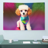 Witte poel met kreukeloortjes op regenboogsparren spandoek (Beurs)