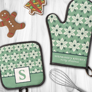 Witte Poinsettia op Gegroeneerde Bloemige Monogram Ovenwant & Pannenlap Set