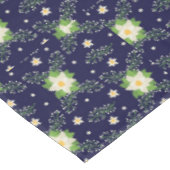 Witte Poinsettias Groene bladeren Kerstmis op Mari Tafelkleed (Gekanteld)