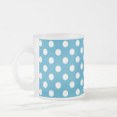Witte poka Dots op Peacock Blue Background Matglas Koffiemok (Links)