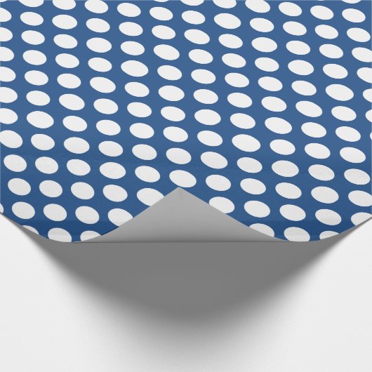 Witte pokadot over blauw marineschool cadeaupapier (Hoek)