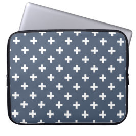 Witte polakkruisen op blauw-grijs laptop sleeve