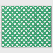 Witte polka harten op Kelly green Cadeaupapier (Vlak)