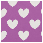 Witte polka harten op paars stof (Close Up)